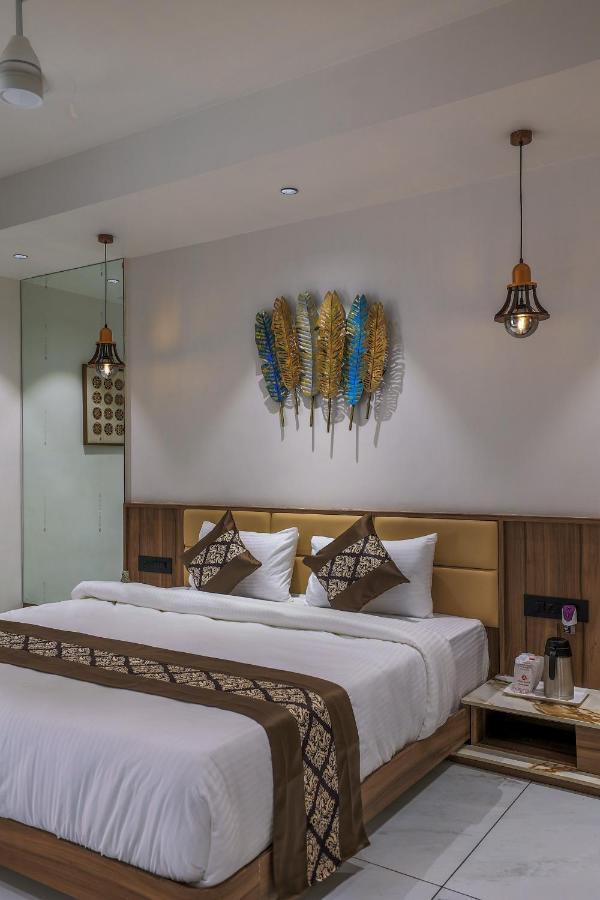 Hotel Aditya Mansingh Inn Somnāth Esterno foto