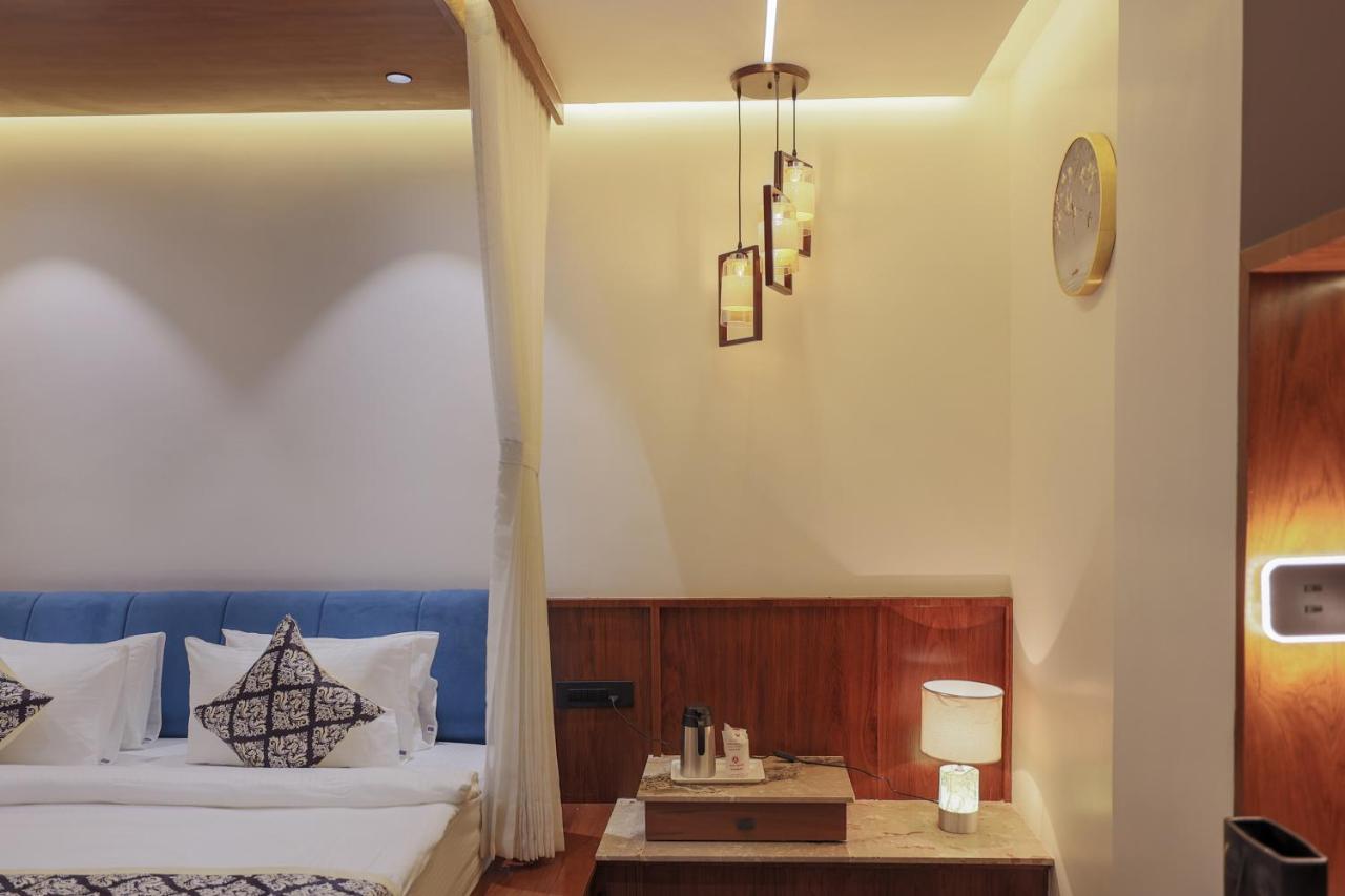 Hotel Aditya Mansingh Inn Somnāth Esterno foto