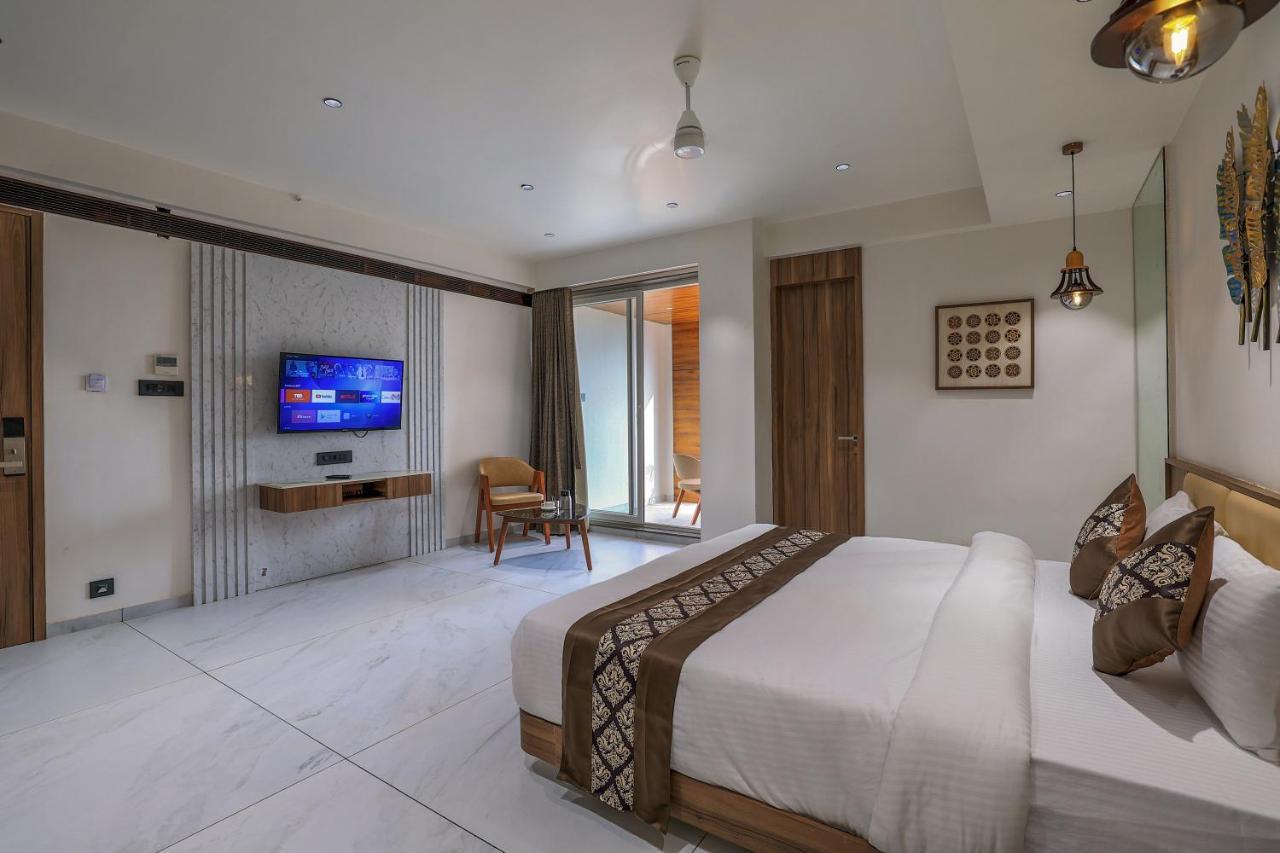 Hotel Aditya Mansingh Inn Somnāth Esterno foto