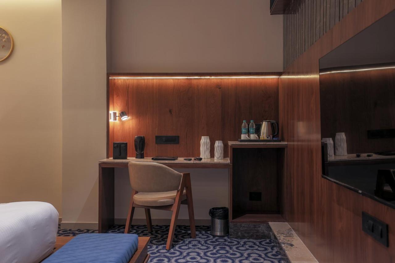 Hotel Aditya Mansingh Inn Somnāth Esterno foto