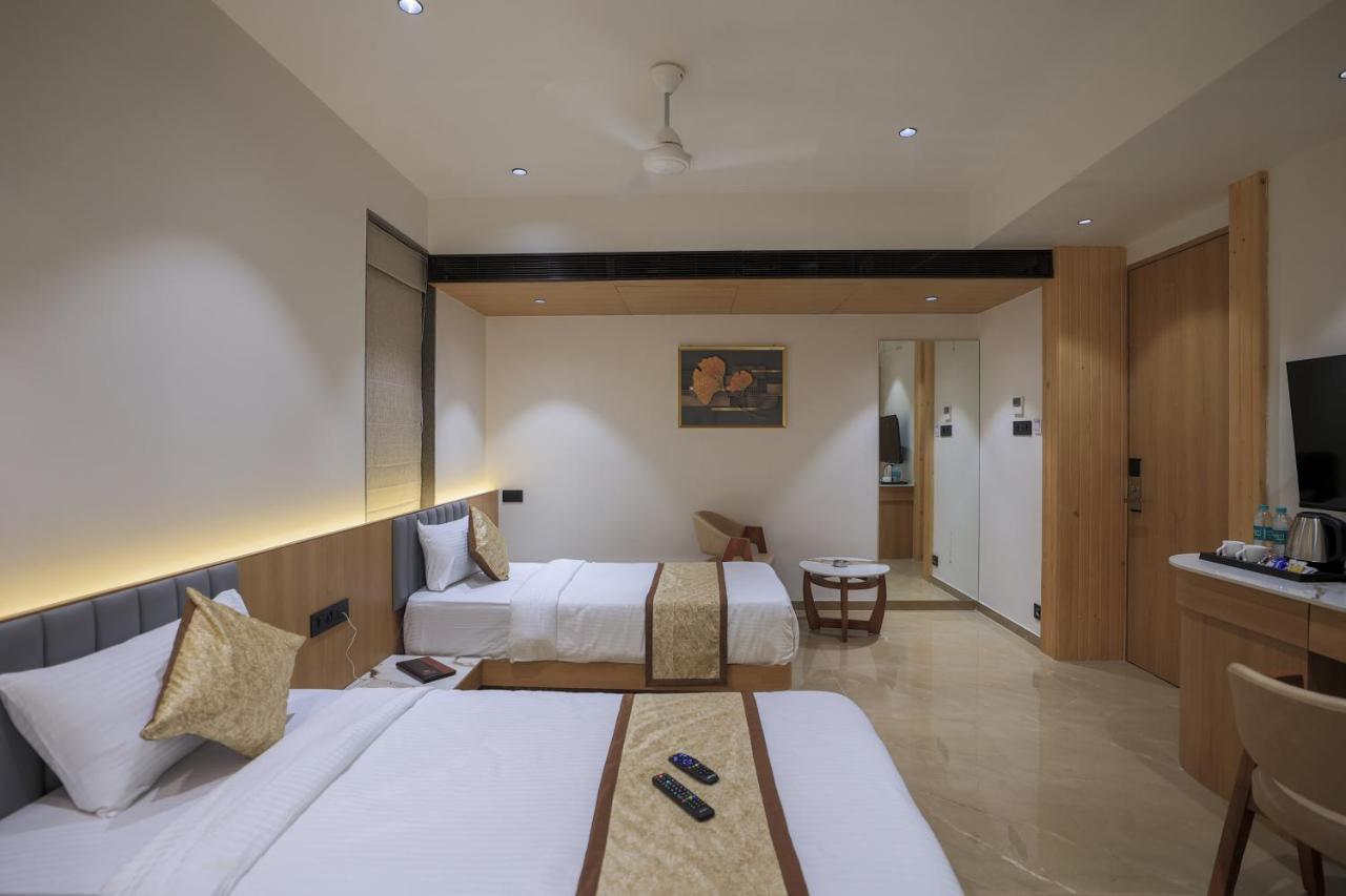 Hotel Aditya Mansingh Inn Somnāth Esterno foto