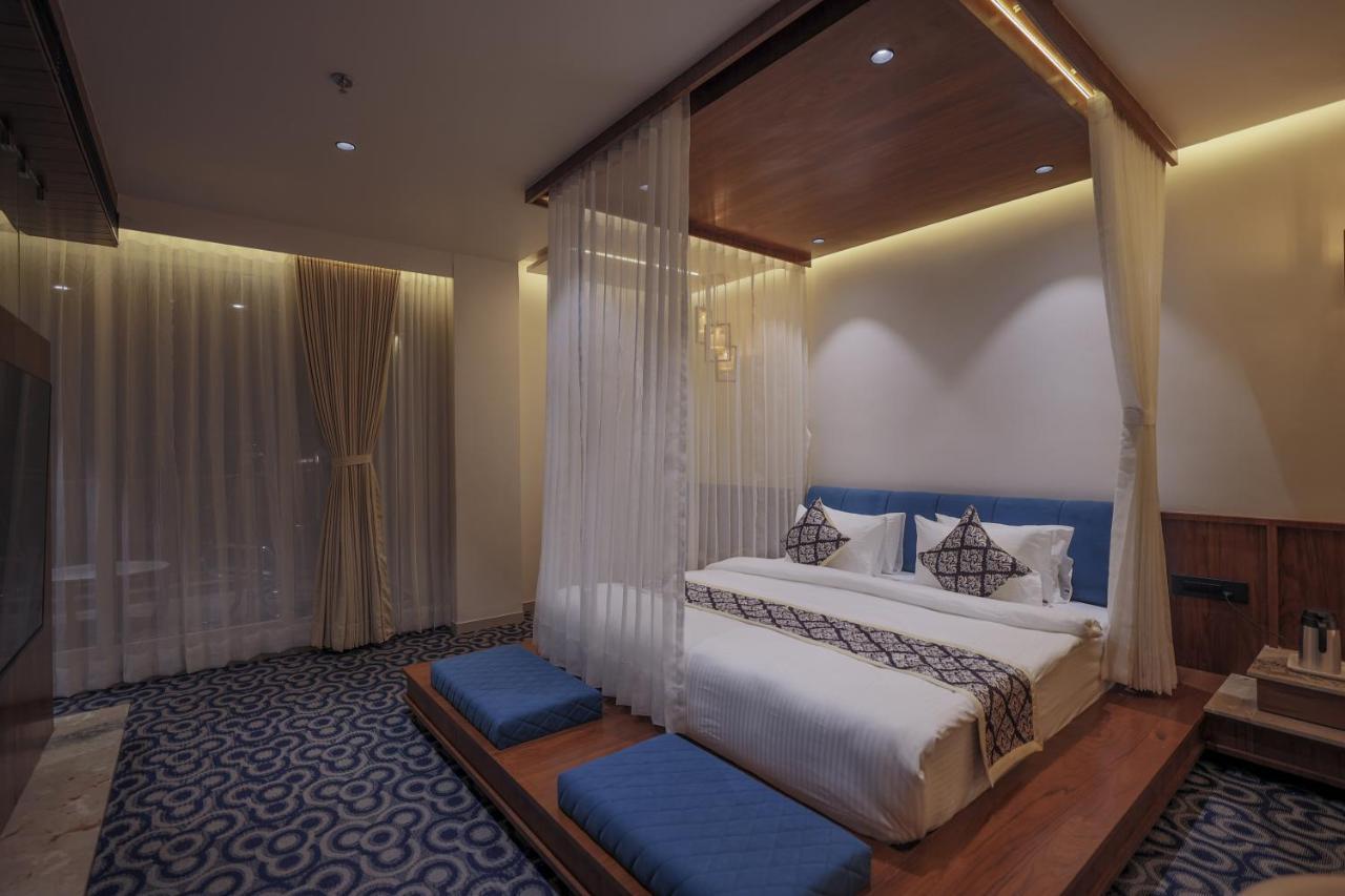 Hotel Aditya Mansingh Inn Somnāth Esterno foto