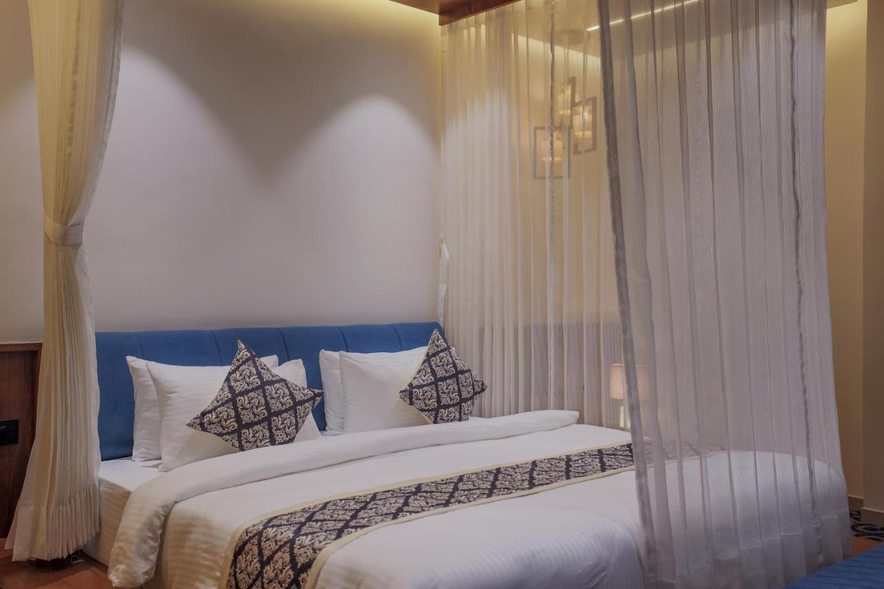Hotel Aditya Mansingh Inn Somnāth Esterno foto