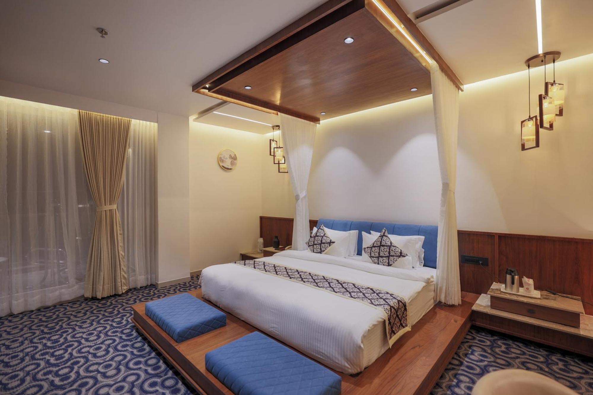 Hotel Aditya Mansingh Inn Somnāth Esterno foto