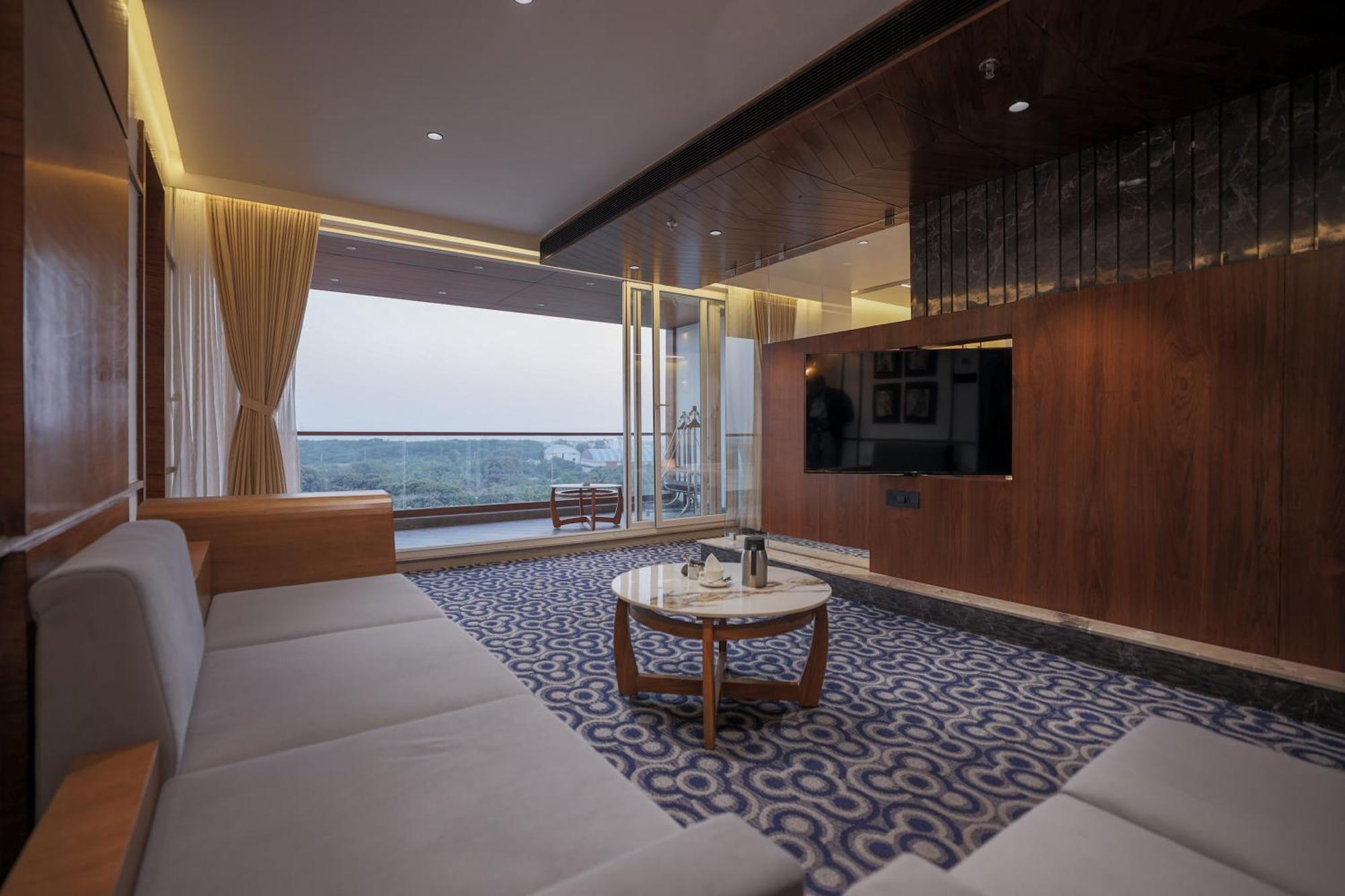 Hotel Aditya Mansingh Inn Somnāth Esterno foto